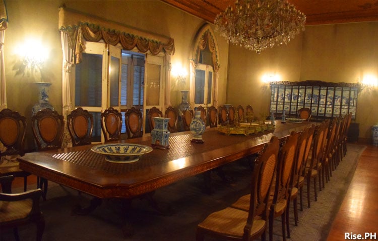 A 30-seater table 