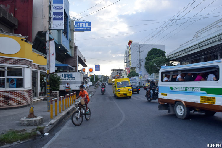 Real Street Tacloban