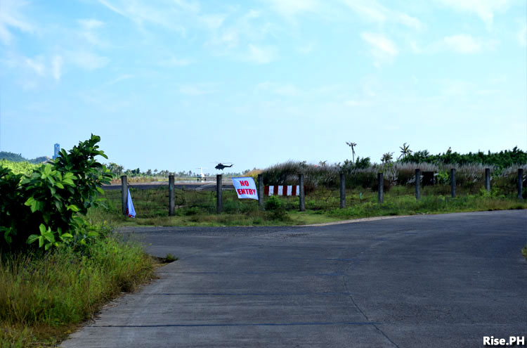 Policemen in Guiuan Airport