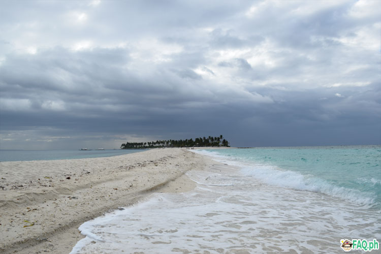 Kalanggaman island waves