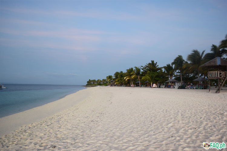 Early morning at Kalanggaman Island