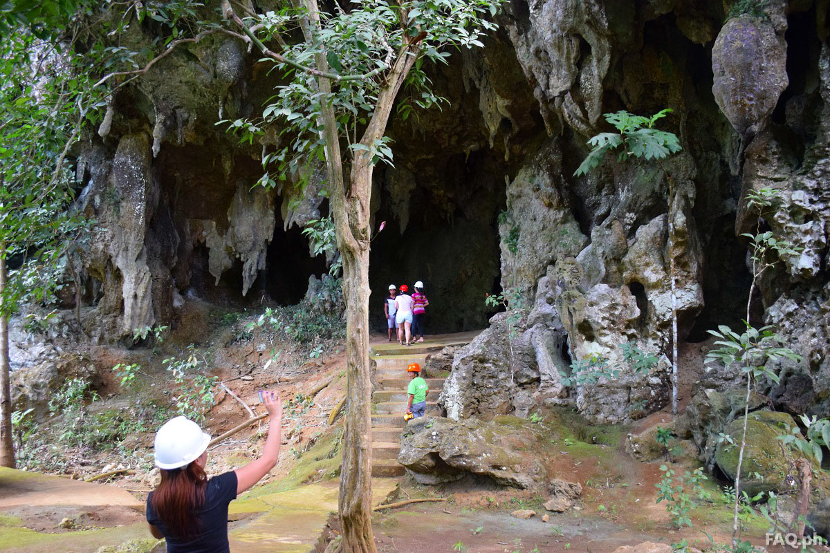 Entrance to Sohoton Caves