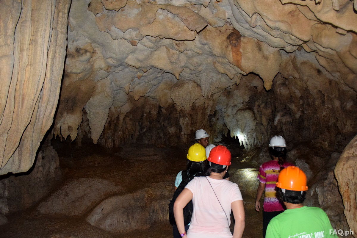 Going inside Sohoton Cave