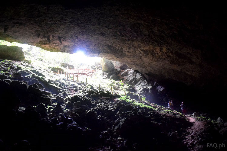 Gobingob cave opening